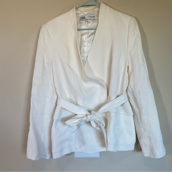 Zara Jackets & Blazers - Zara white tuxedo belted white blazer jacket women’s medium
